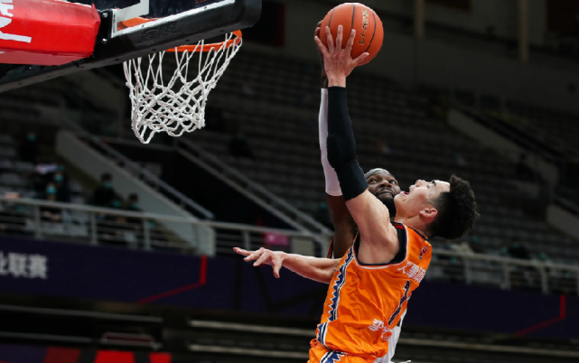 kaiyun sports-转折点巴黎圣日耳曼更衣室发声；CBA常规赛赛后攻防权衡；质疑声仍在；控场能力受关注的简单介绍-kaiyun sports