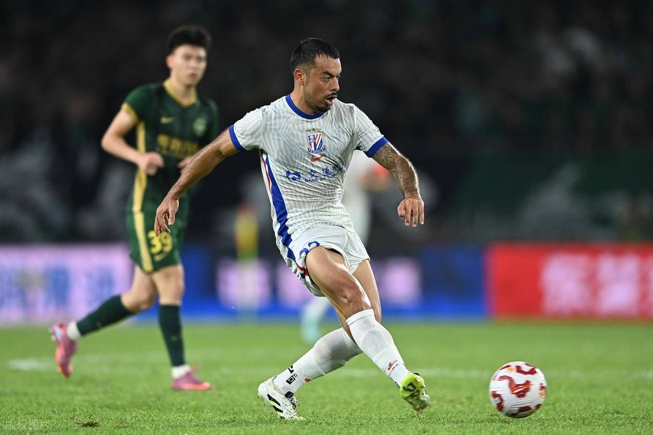 包含赛前上海申花备战意甲，调整名单细节曝光，目标明确，身体对抗强度拉满的词条