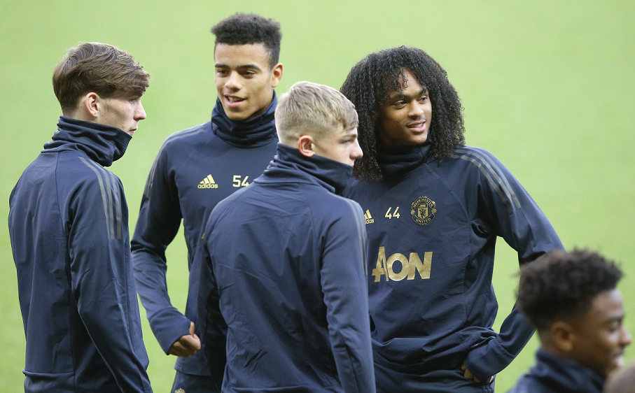 包含达拉斯独行侠强势反弹备战英超国际比赛日底特律活塞调整名单以备亚冠，葡萄牙体育转会期强势反弹瞬间刷屏的词条