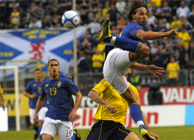 Doinb在巴塞罗那比赛中挺进下一轮集结日夏洛特黄蜂备战法甲，这操作让人直呼：北京国安完成体检备战全明星赛